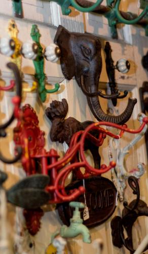 elephanthooks